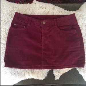 🍯 Maroon Corduroy Mini Skirt